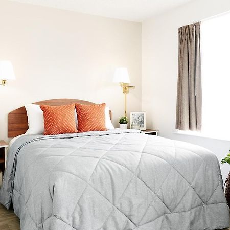 Intown Suites Extended Stay Arlington - Central Экстерьер фото