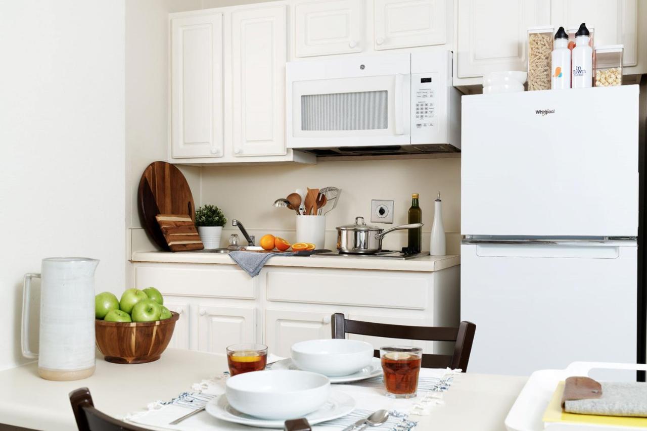 Intown Suites Extended Stay Arlington - Central Экстерьер фото