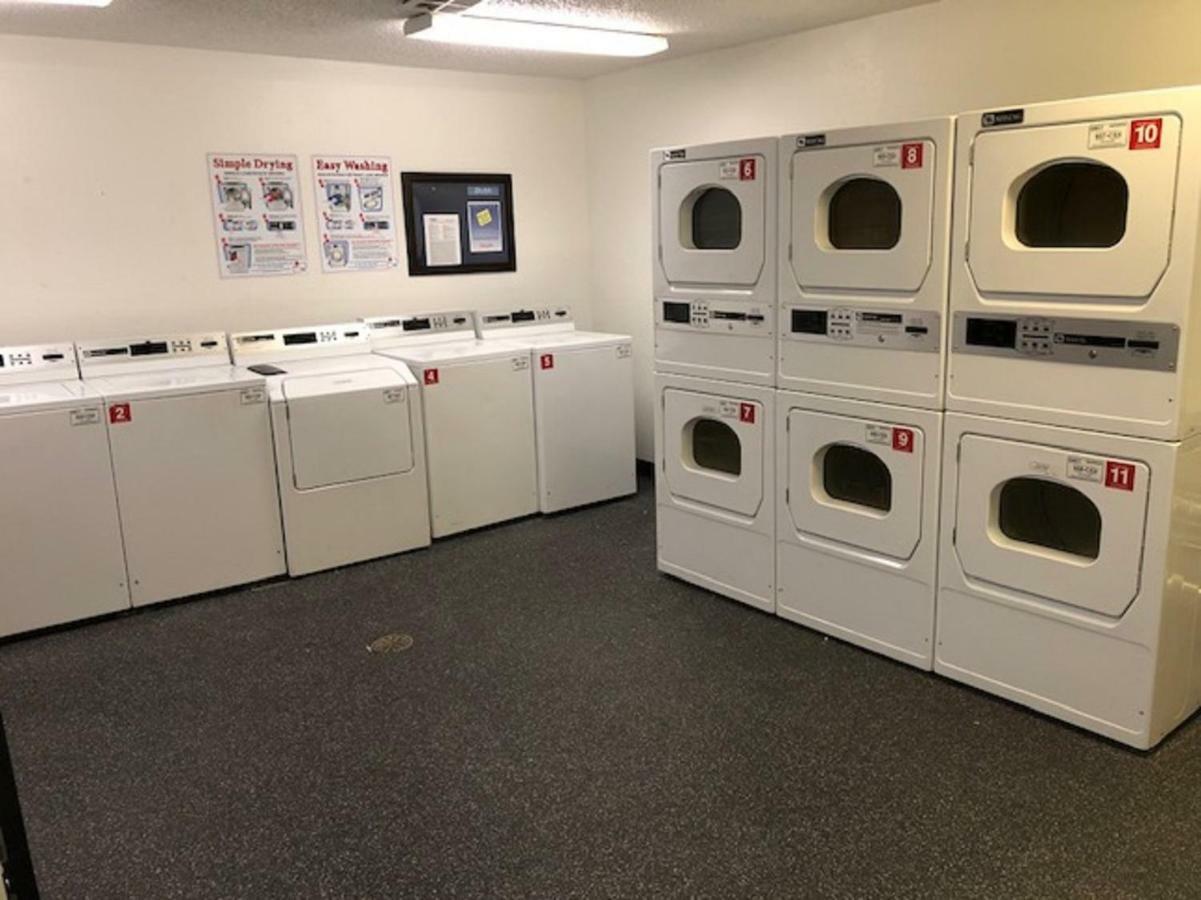 Intown Suites Extended Stay Arlington - Central Экстерьер фото
